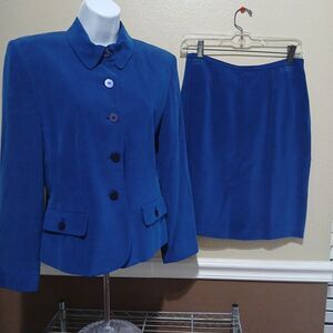Chaus Petite 100% Silk Royal Blue Skirt Suit Set Sz 8 Sophisticated Money